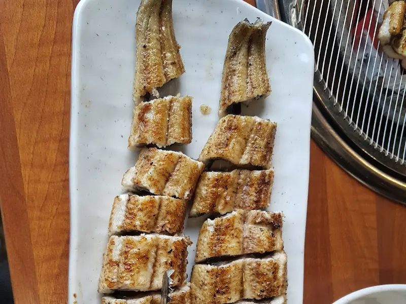 기절초풍천장어 초벌구이