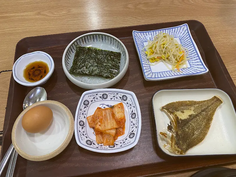 다양한 밑반찬 클로즈업