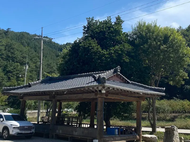 식당 외부 전경