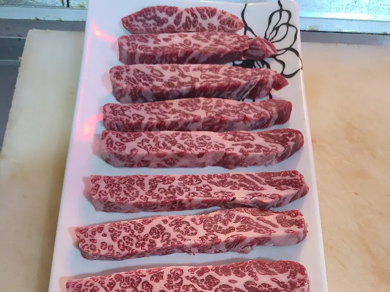 마블링이 살아있는 소고기