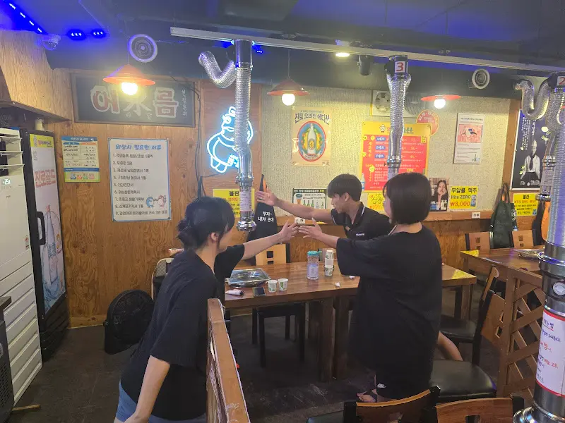 돼지세상마을정육 내부