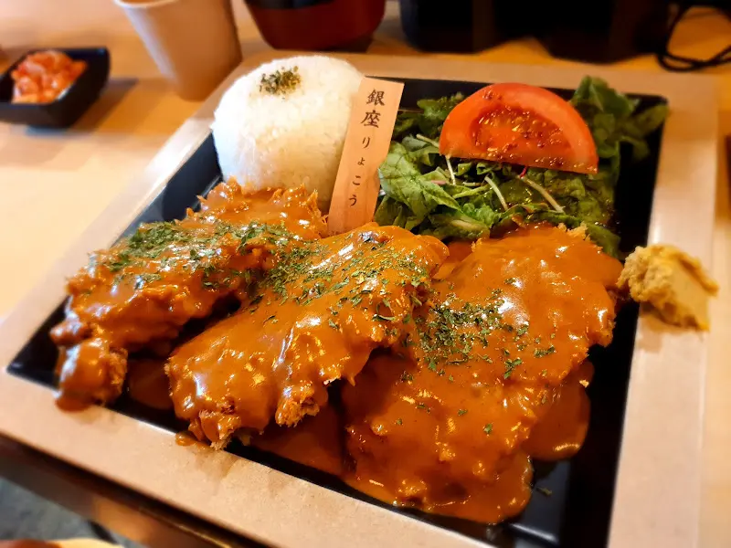 돈까스 정식 클로즈업