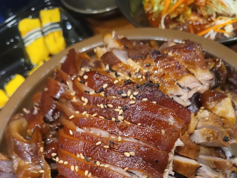 윤기가 흐르는 족발