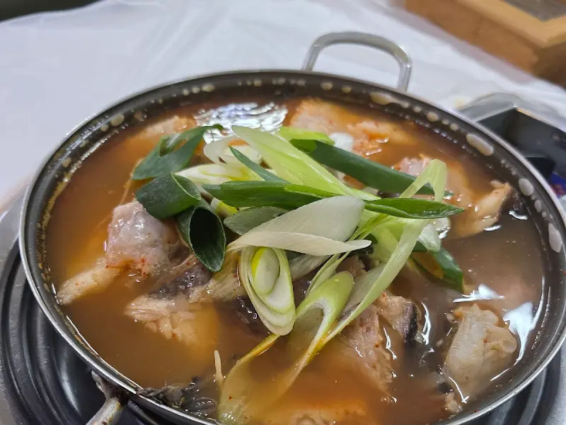 일품식당 물메기탕