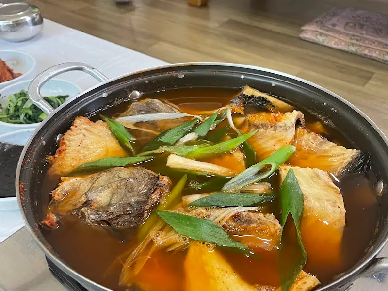 일품식당 물메기탕 푸짐한 모습