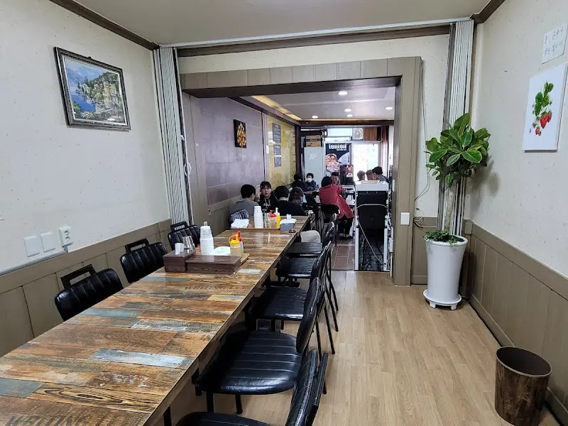 넓고 쾌적한 실내