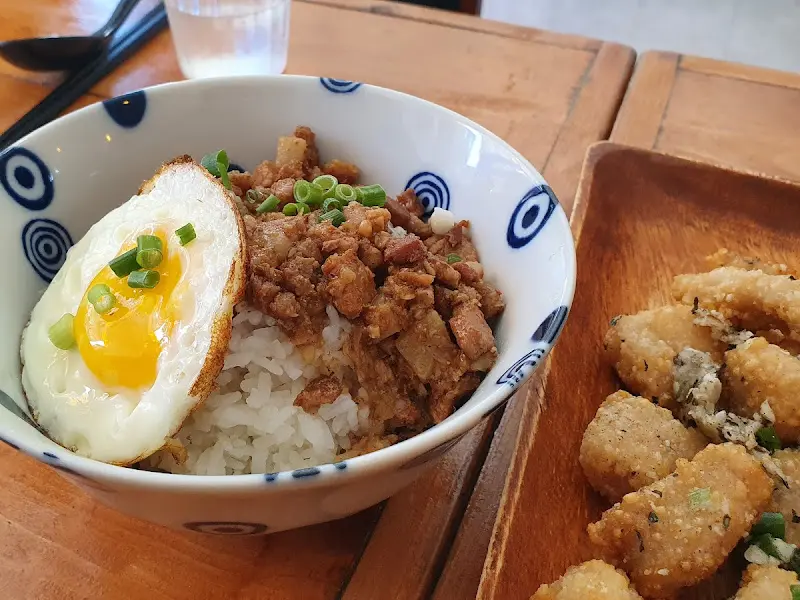 리지대만식당 돼지고기 덮밥(루로우판)