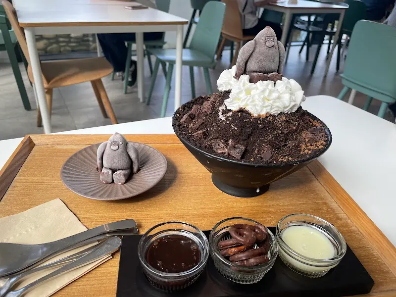 울라 큐브라떼와 울라 팥빙수