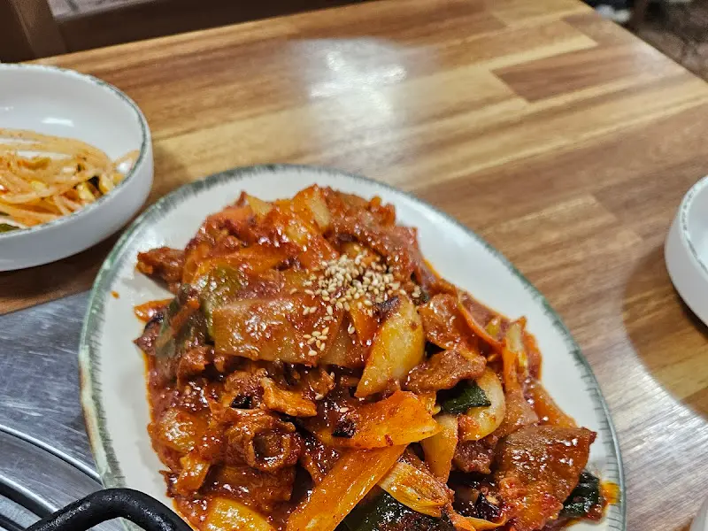 윤기가 흐르는 제육볶음