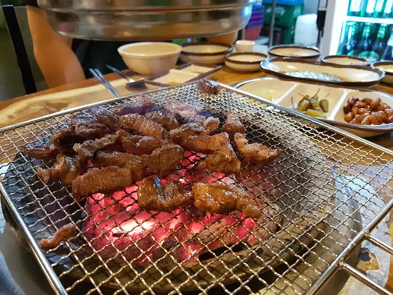 숯불에 구워지는 양갈비