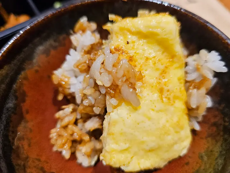 장어덮밥과 계란