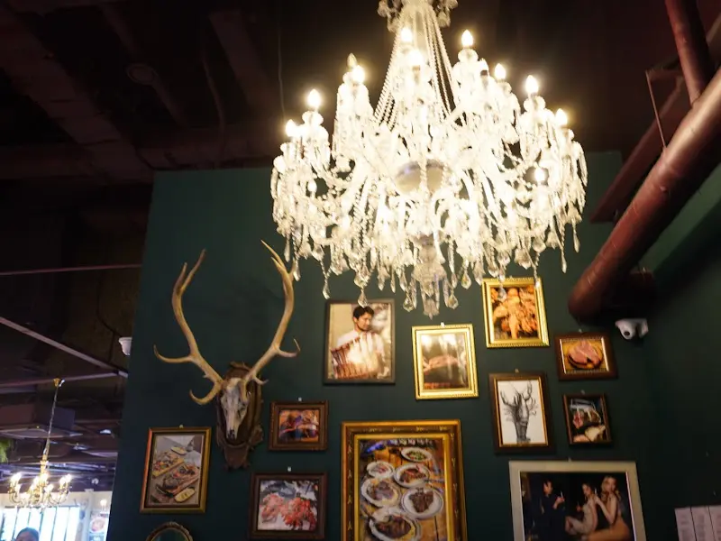 레스토랑 내부 인테리어