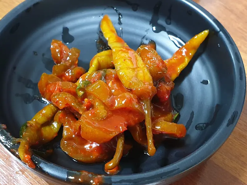 매콤한 고추 장아찌