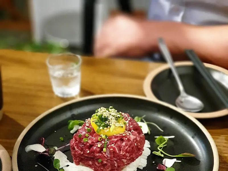 이 식당의 대표 메뉴, 육회