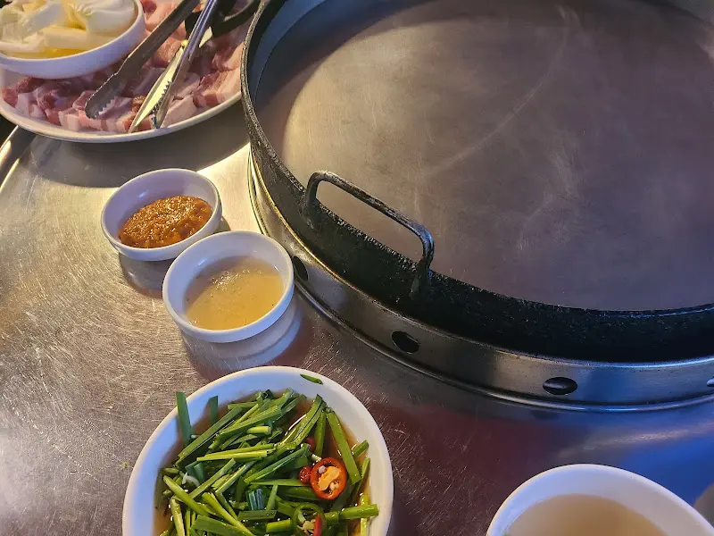 백두산 생고기 테이블 세팅