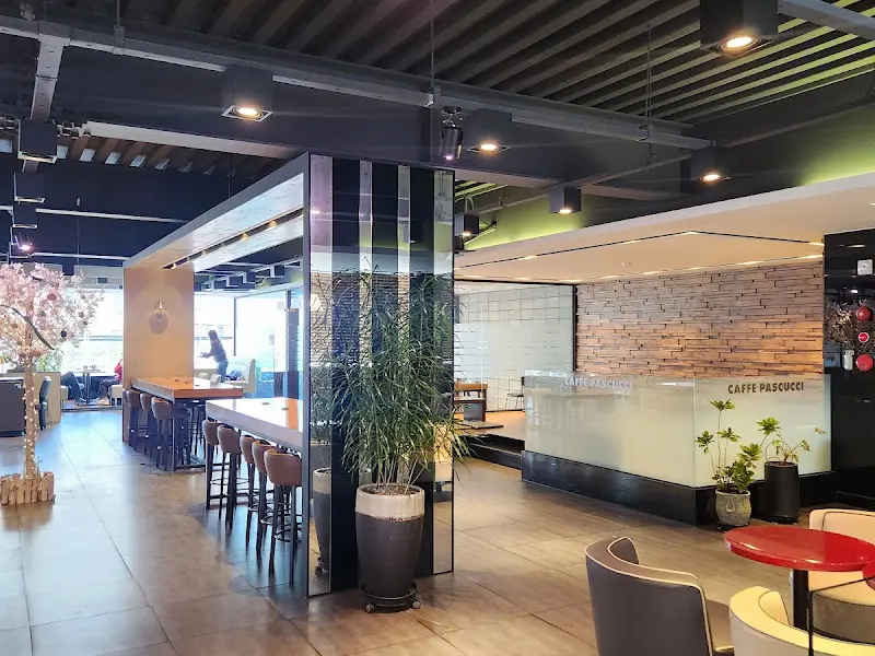 파스쿠찌 내부 전경