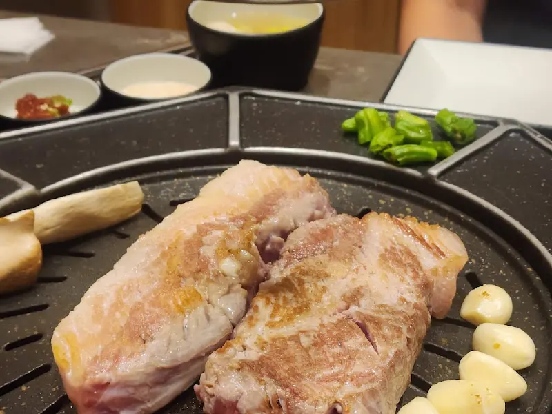 삼겹살과 곁들임