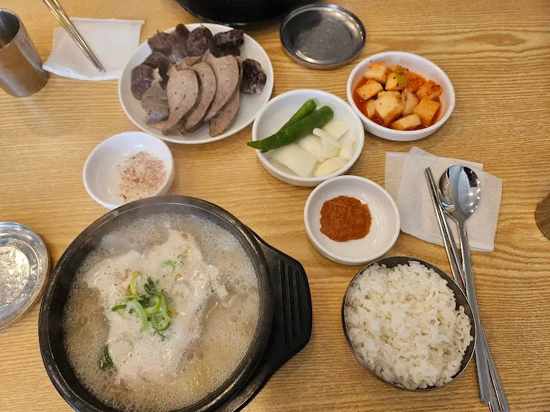 순대국 한상차림