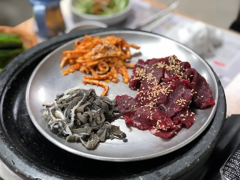 푸짐한 기본 상차림