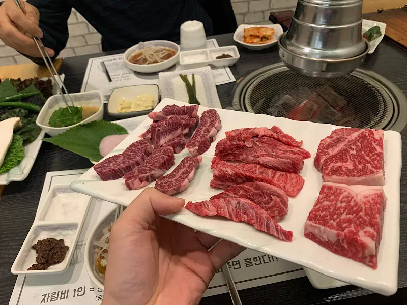 고기 굽는 모습