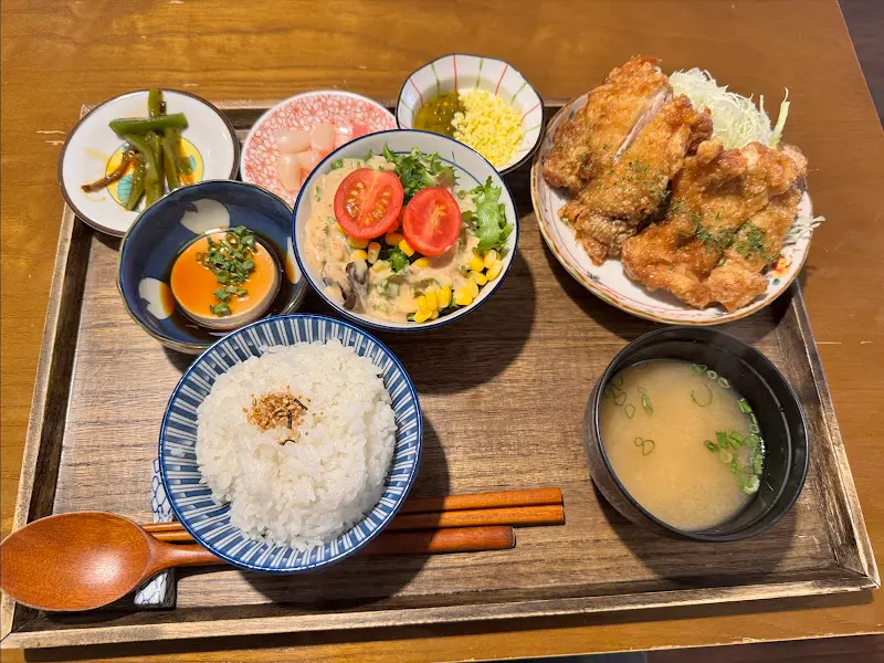 치킨난반 정식 구성