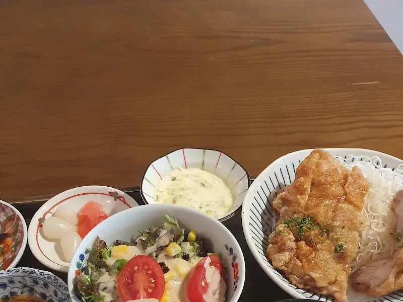 정갈한 반찬 구성