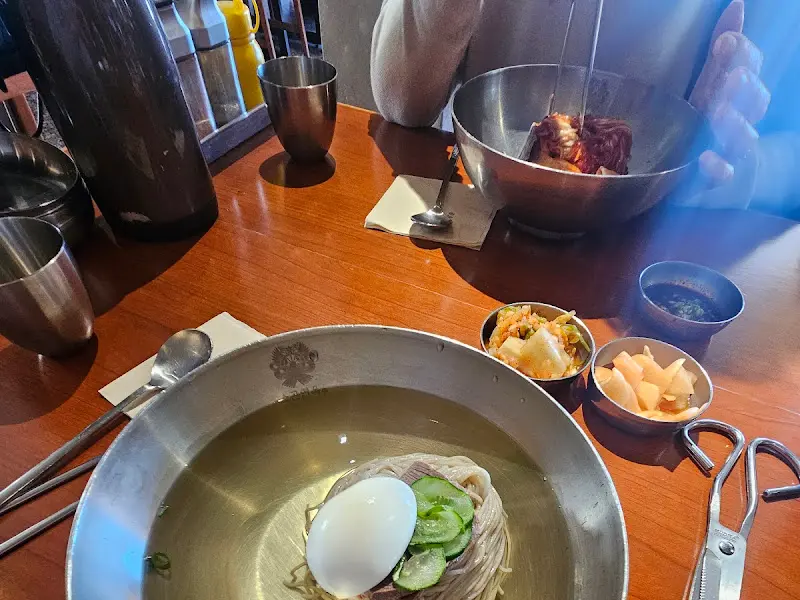 평양냉면과 만두 한상차림