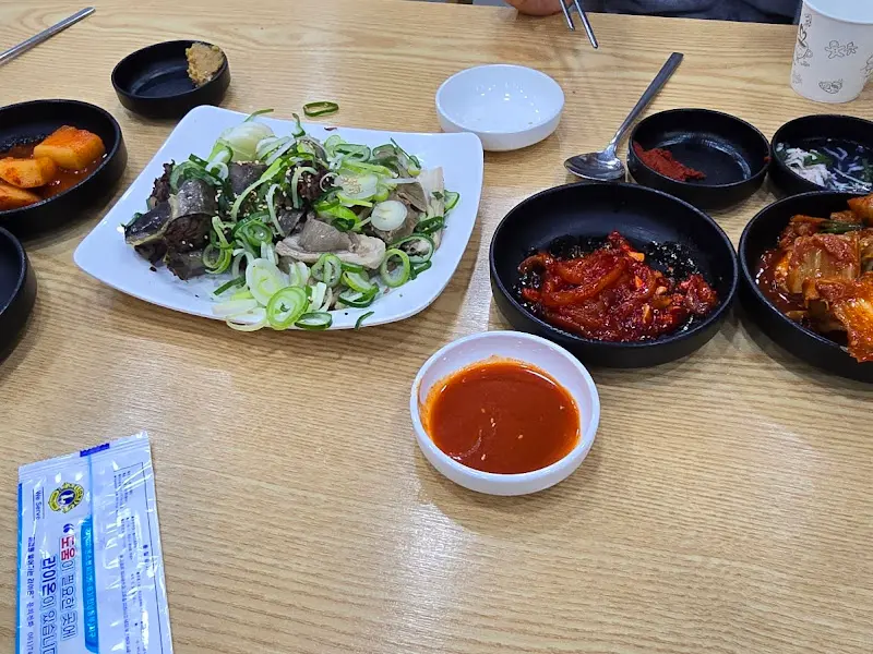 신창 옥암동 순대국밥 수육