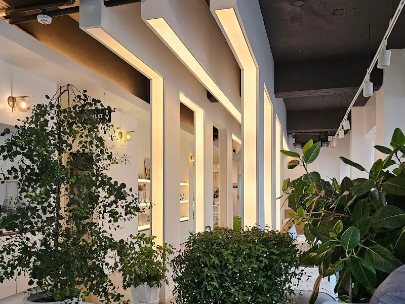 카페 내부 인테리어