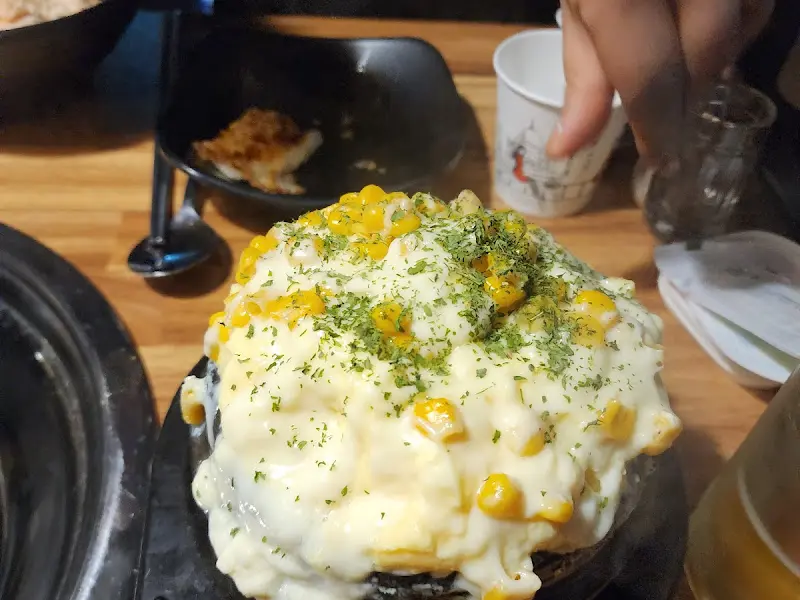 옥수수 알갱이가 톡톡 터지는 폭탄 계란찜