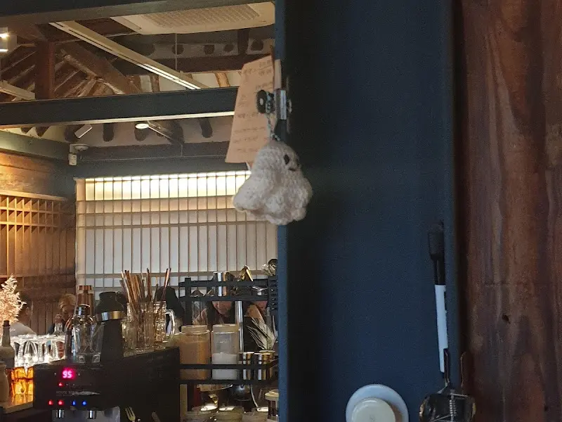 바 테이블 풍경