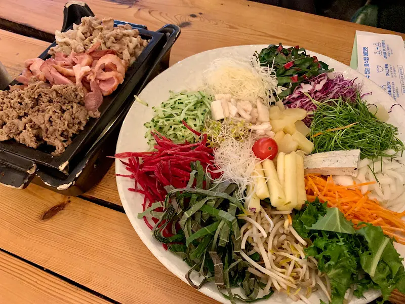 푸짐한 월남쌈 재료