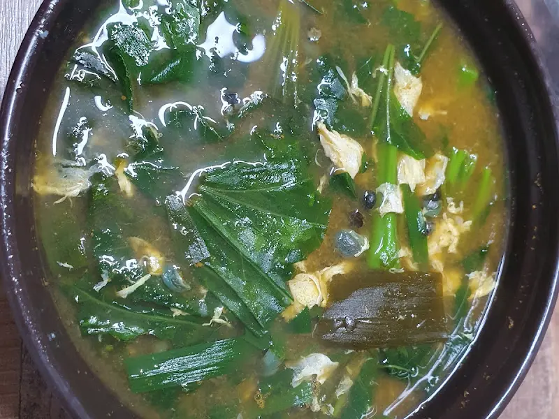 올갱이국 근접 사진