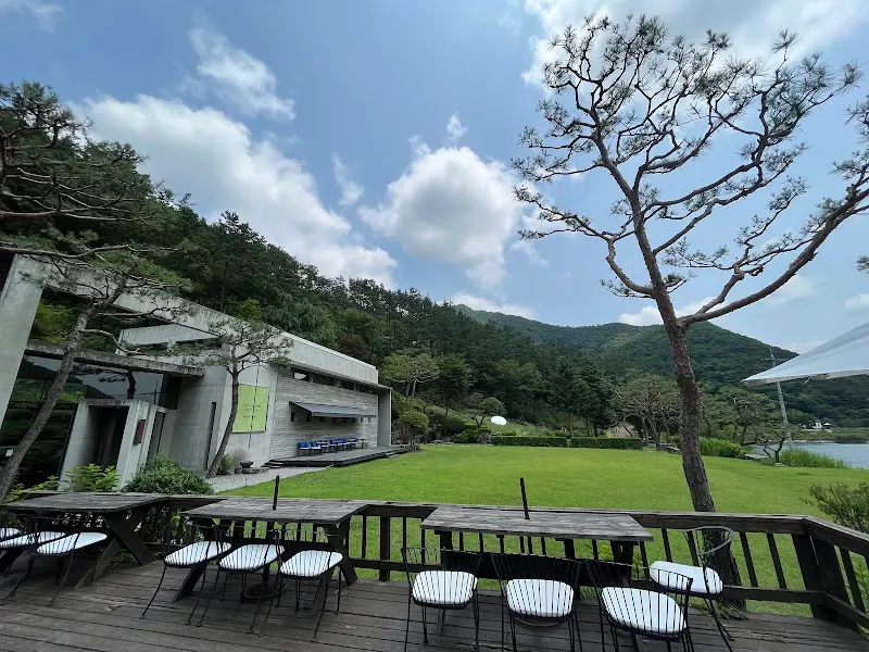 오스갤러리 테라스