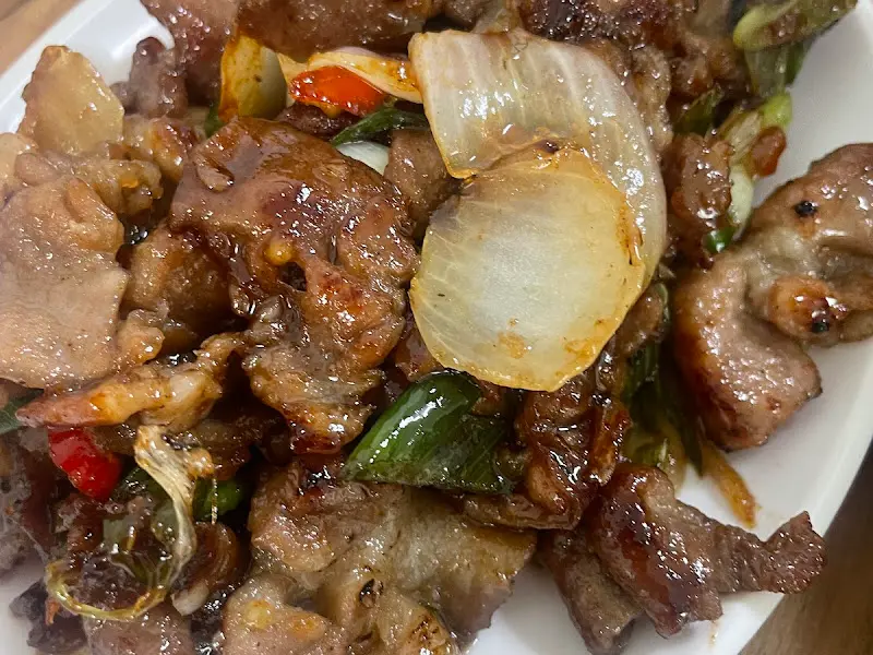 윤기가 흐르는 제육볶음