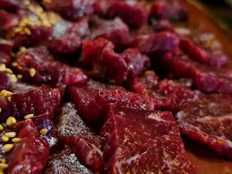 수우생고기의 뭉티기