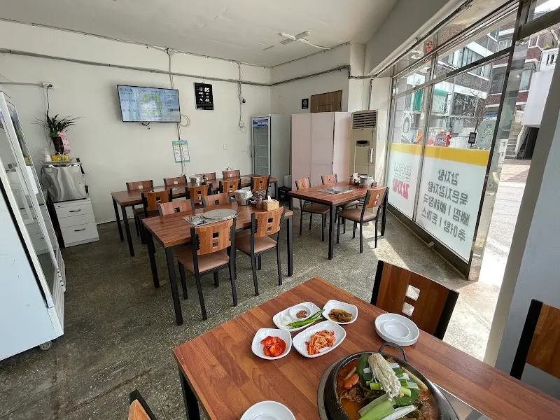 장모님 감자탕 내부 모습