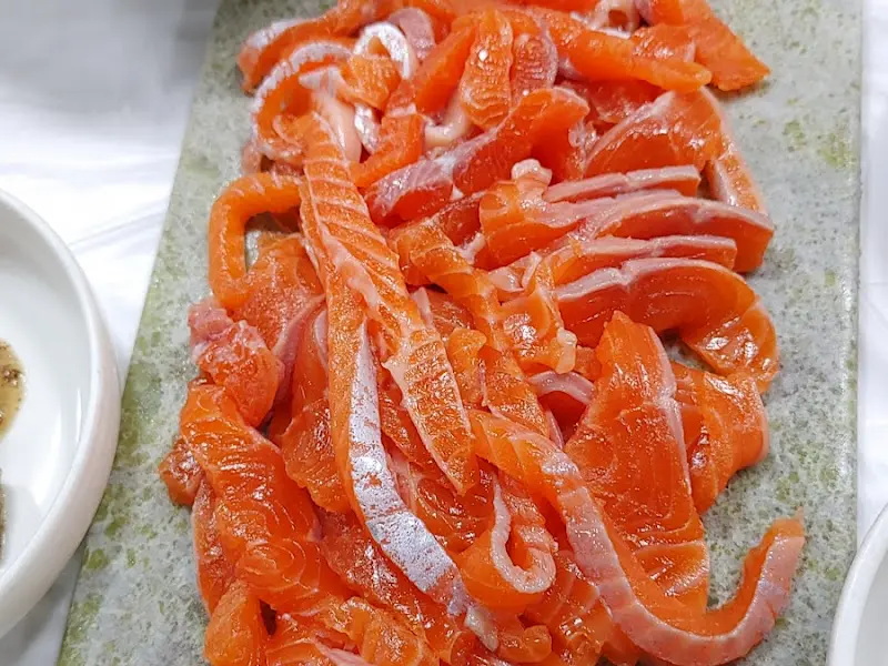 신선함이 가득한 송어회