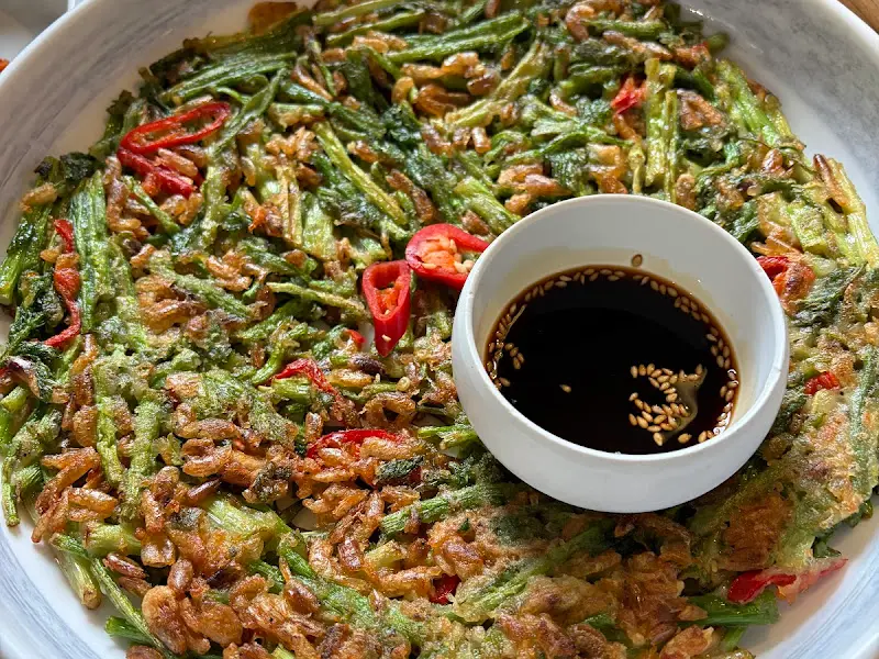 향긋한 곁들임 메뉴