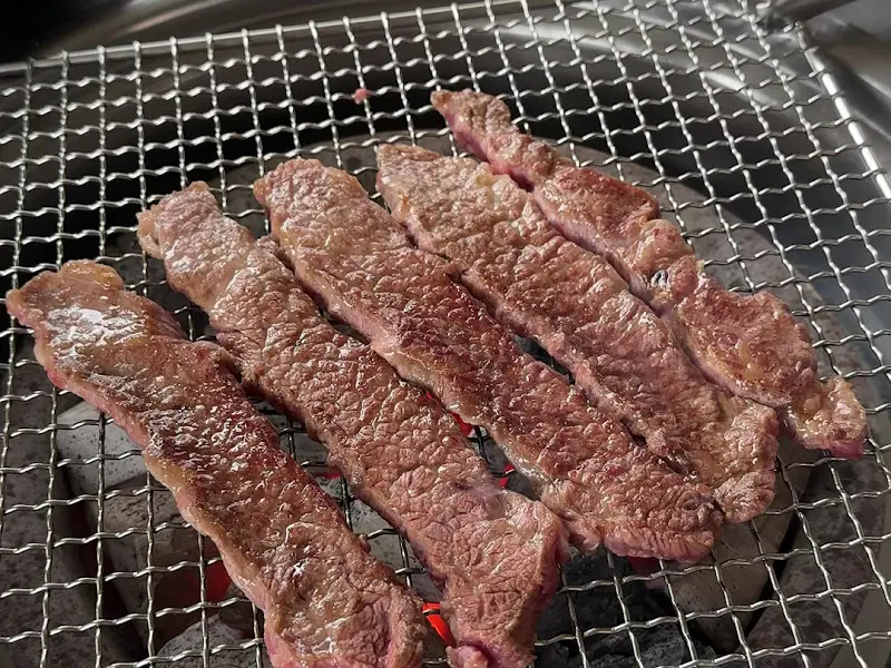 노릇노릇 익은 갈비살