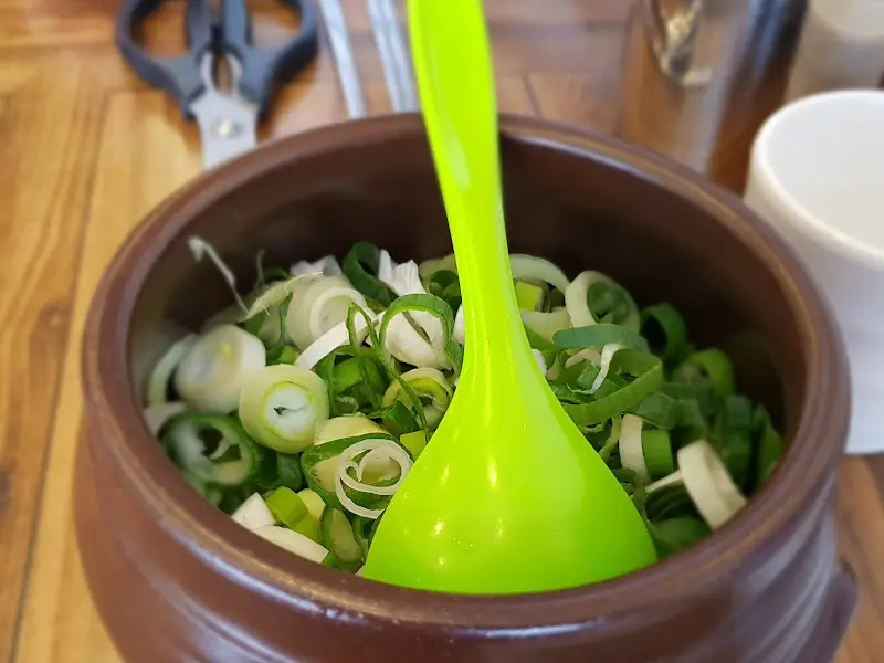 테이블에 놓인 파