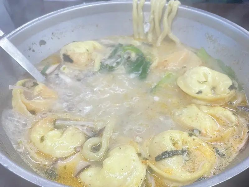 보글보글 끓는 전골