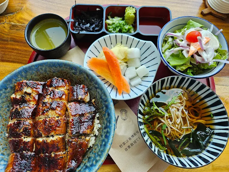 장어덮밥 한상차림