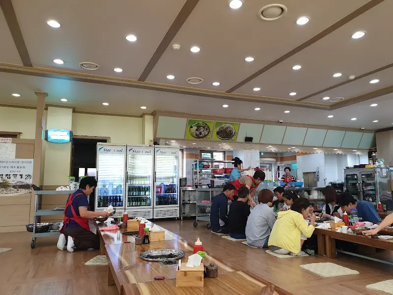 항매운정집 내부 전경