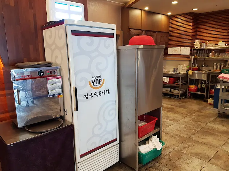 영남식육식당 내부 모습