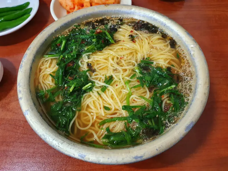 푸짐한 잔치국수