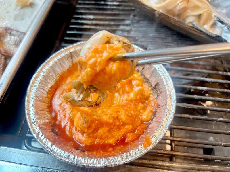 매콤한 양념과 조개, 야채의 환상적인 조화