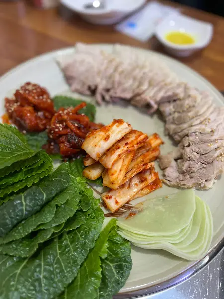 푸짐한 보쌈 한 상