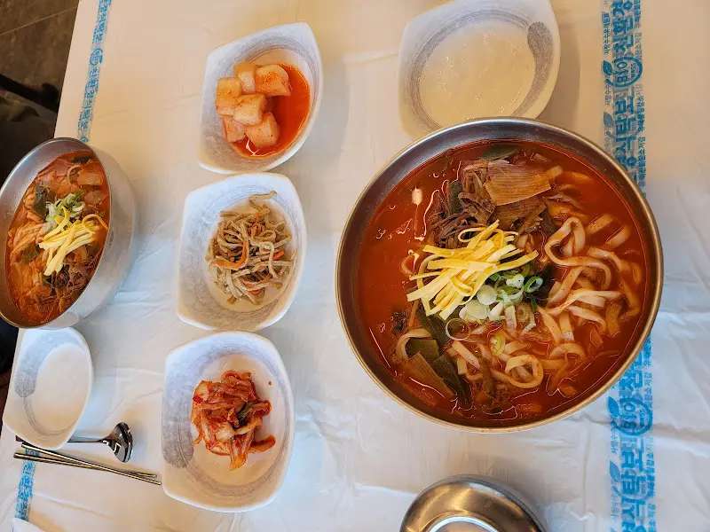 육개장과 육칼국수