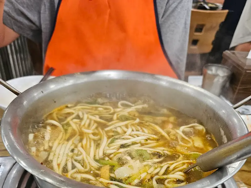 칼제비 조리 장면